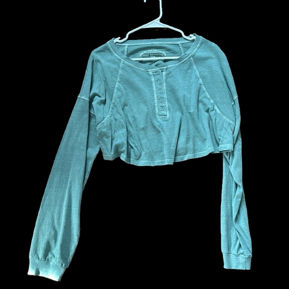 aéropostale long sleeve washed oversized crop henley tee